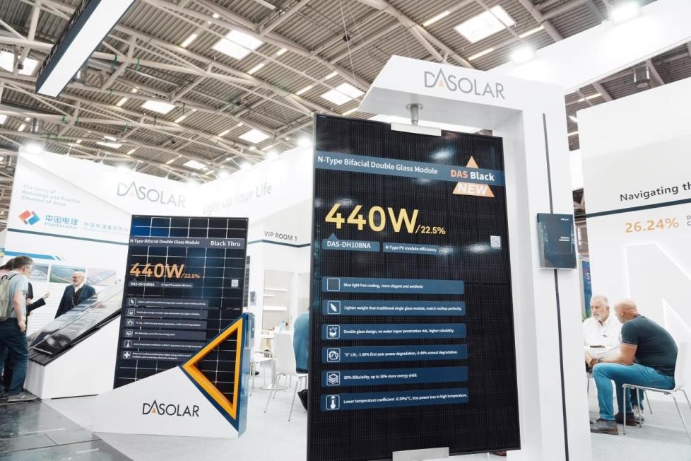 Intersolar Module DAS Solar brings N-type 3.0 Black Series module to Germany at ...
